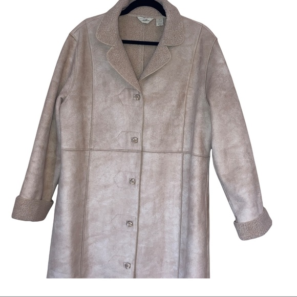 - J Jill Faux Shearling Long Coat  winter Jacket  EUC 🖤 gorgeous size M - Picture 4 of 15